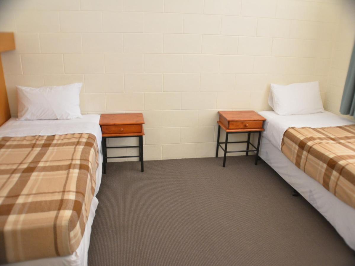 Glossop Motel Winkie Εξωτερικό φωτογραφία