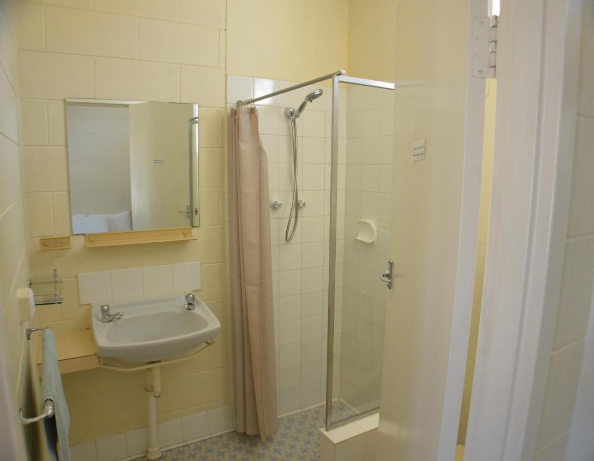 Glossop Motel Winkie Εξωτερικό φωτογραφία